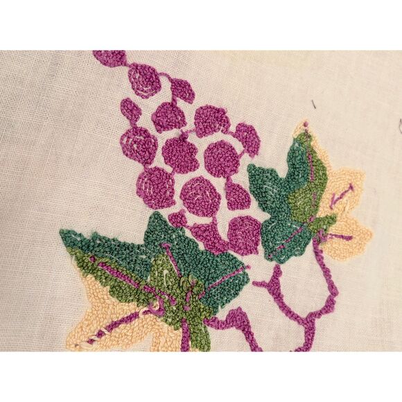 Vintage Round Tablecloth Grapes HOOKED Design Handmade - Picture 4 of 6